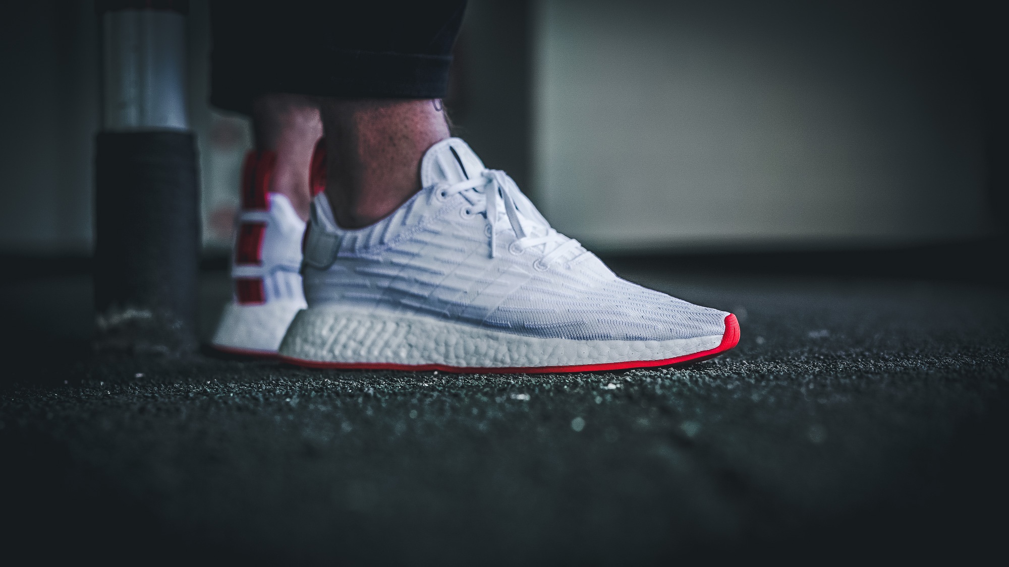 Adidas nmd r2 store weiß rot